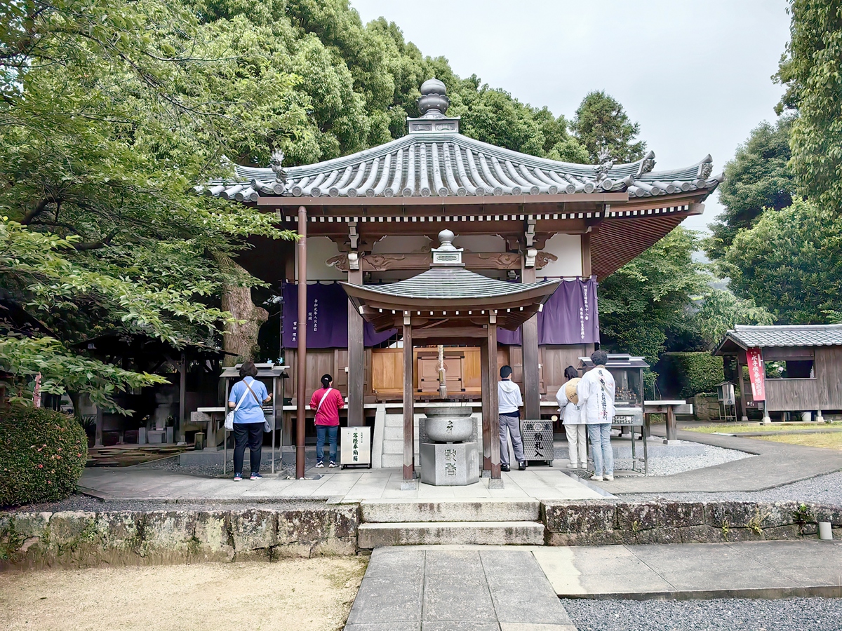 七十二番  我拜師山 曼荼羅寺